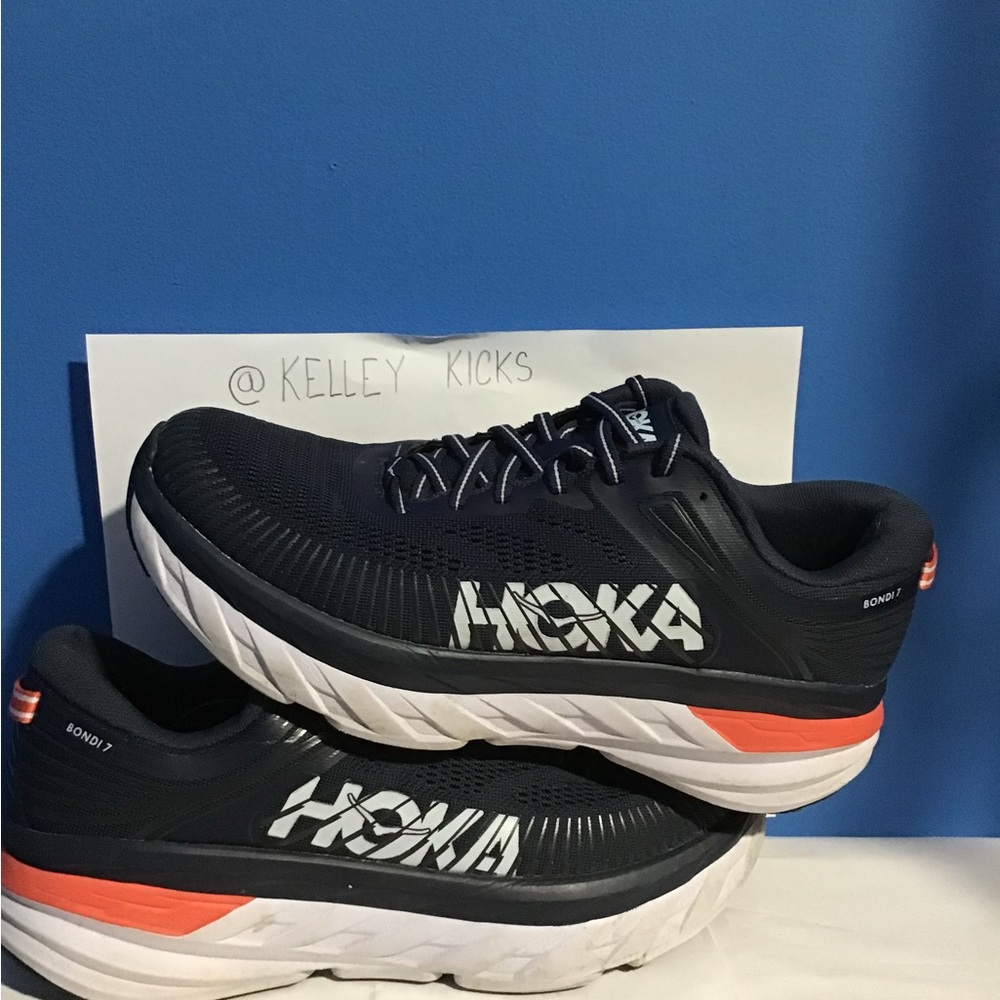 Hoka bondi 7 blue used size 9M replacement insole and bottoms are coming unglued